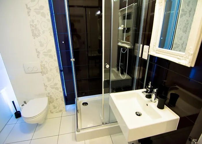 Hotelove Z Sauną Przy Strumieniu *